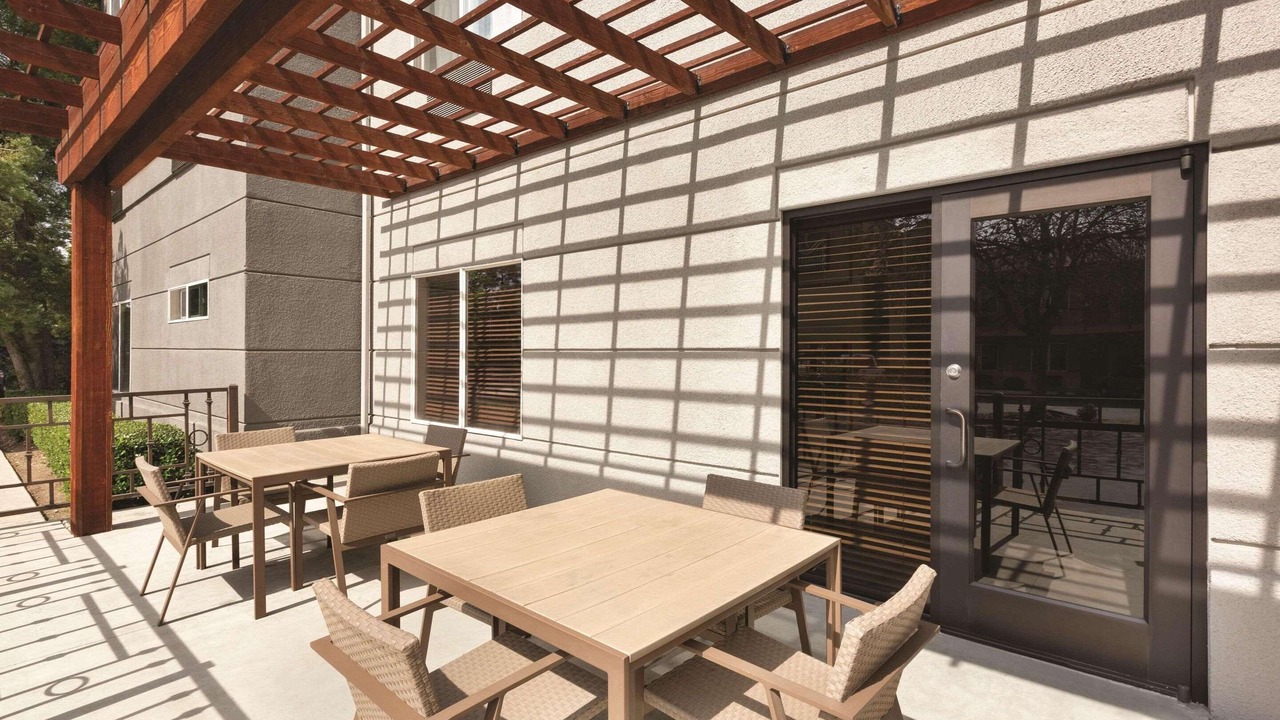 Photo of Patio Balcony in Raisin
