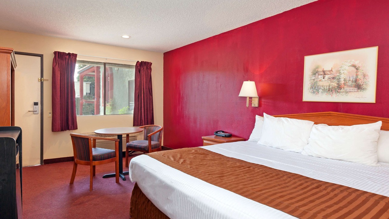 Photo of Bedroom in Bakersfield