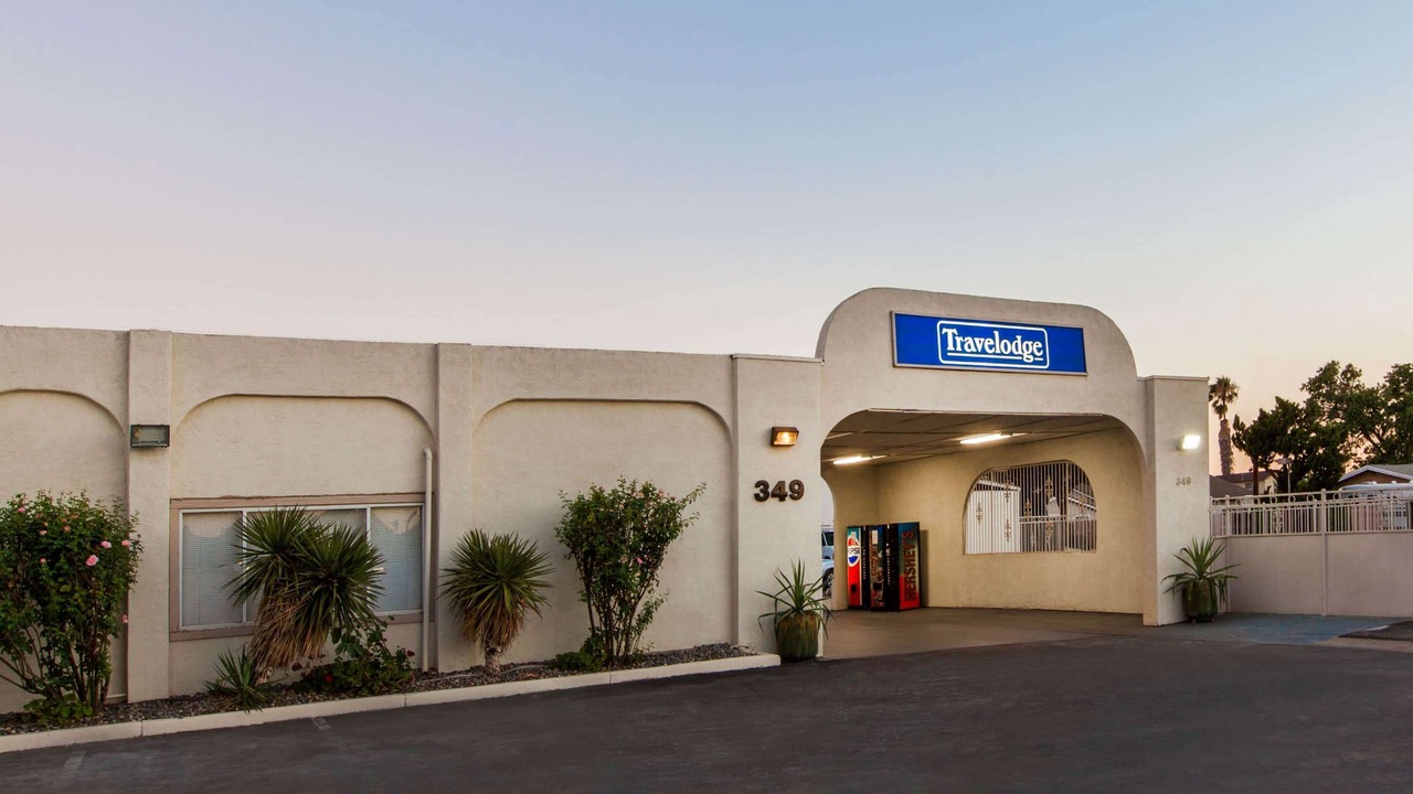 Photo of Buildings in Los Banos