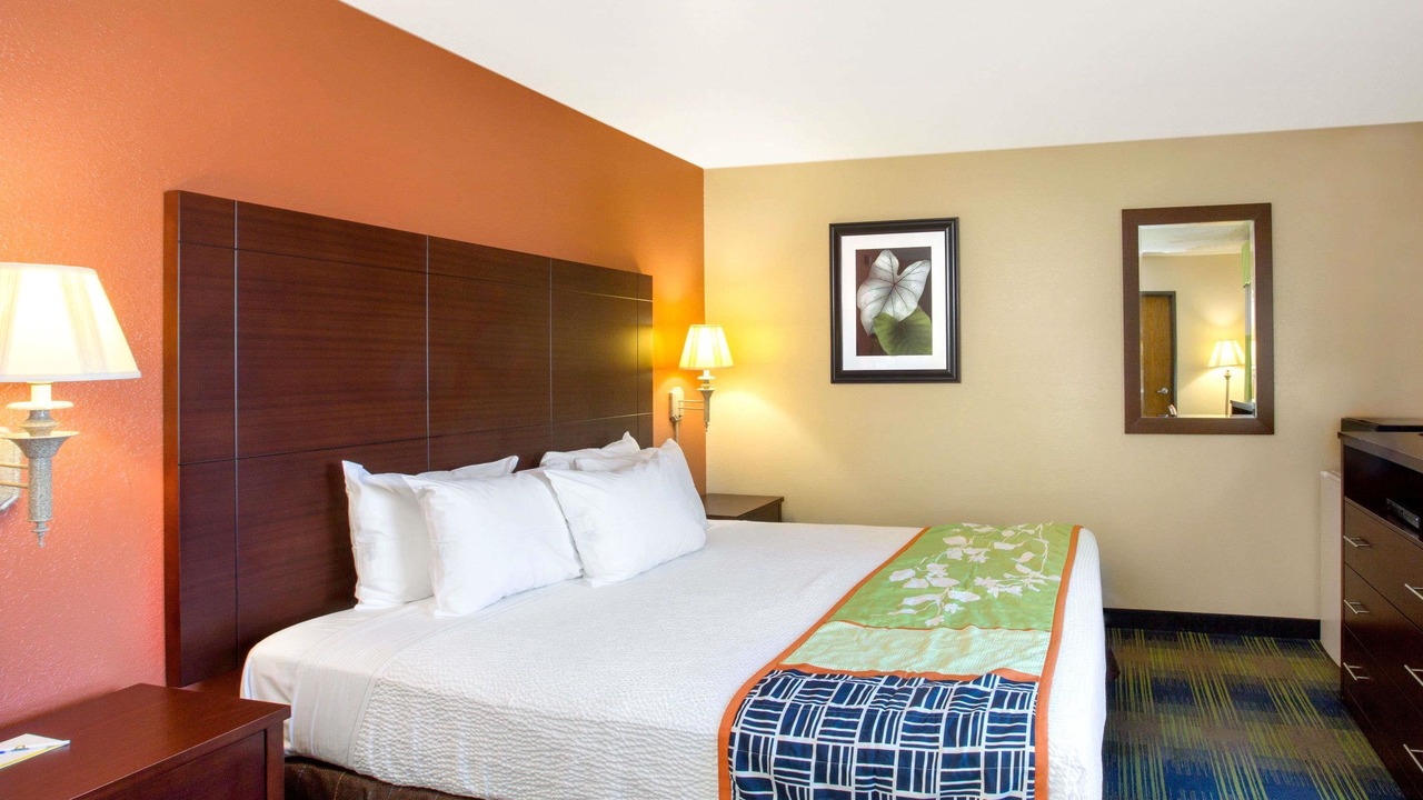 Photo of Bedroom in Fremont