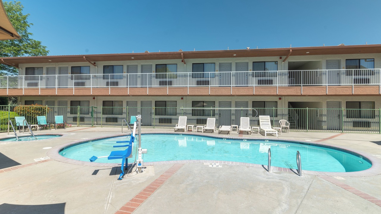 Photo of Outdoor in Oakhurst