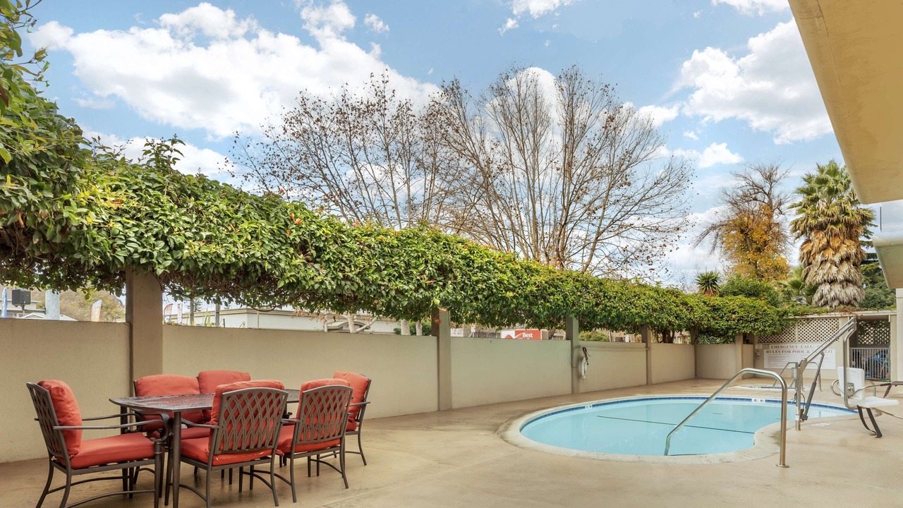 Photo of Outdoor in Newhall