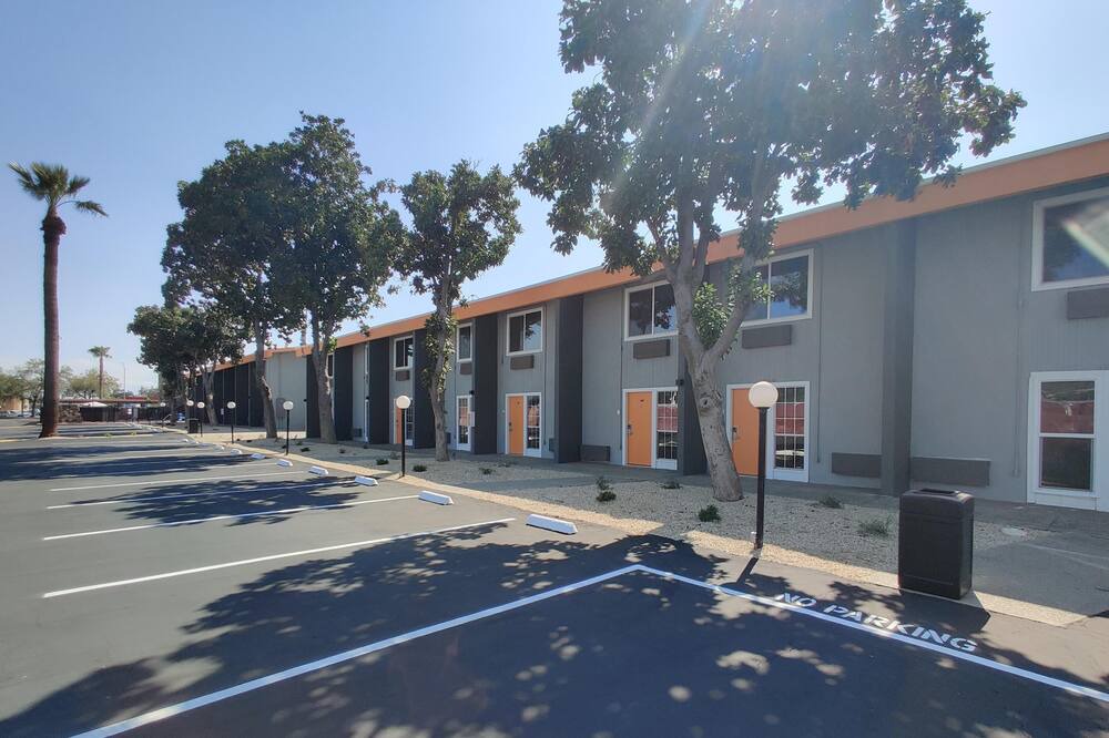 Photo of Outdoor in Raisin
