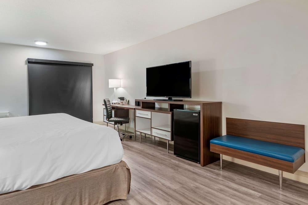 Photo of Bedroom in Raisin