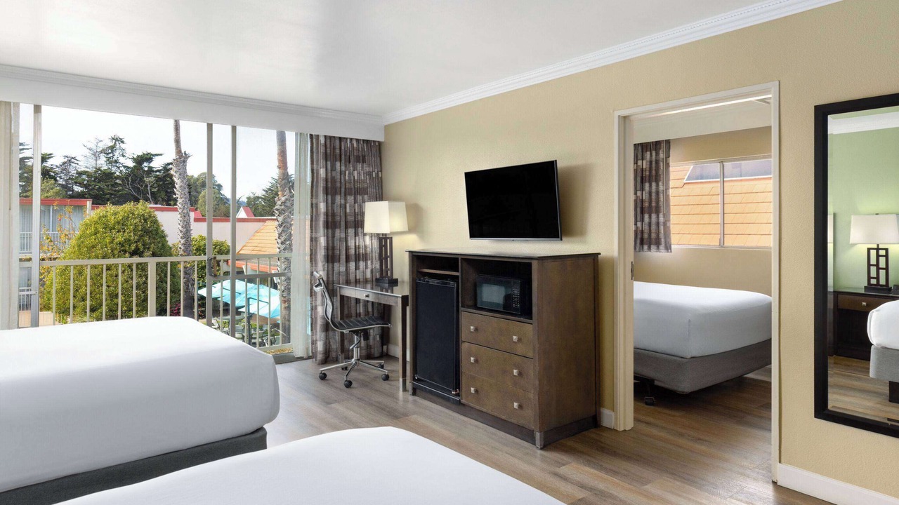 Photo of Bedroom in North Fremont Street