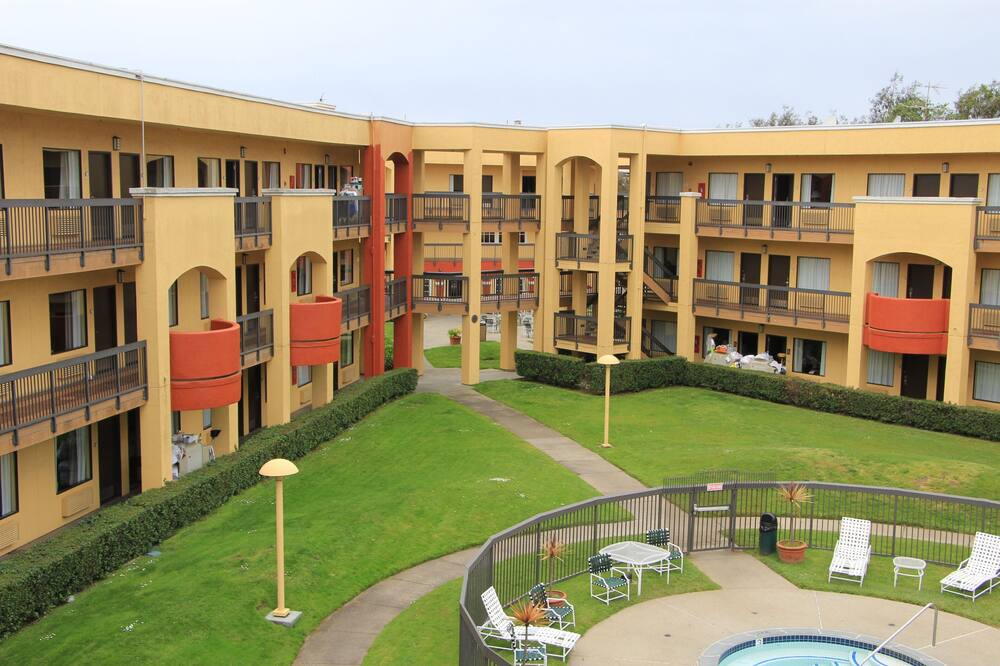 Photo of Outdoor in The East Side