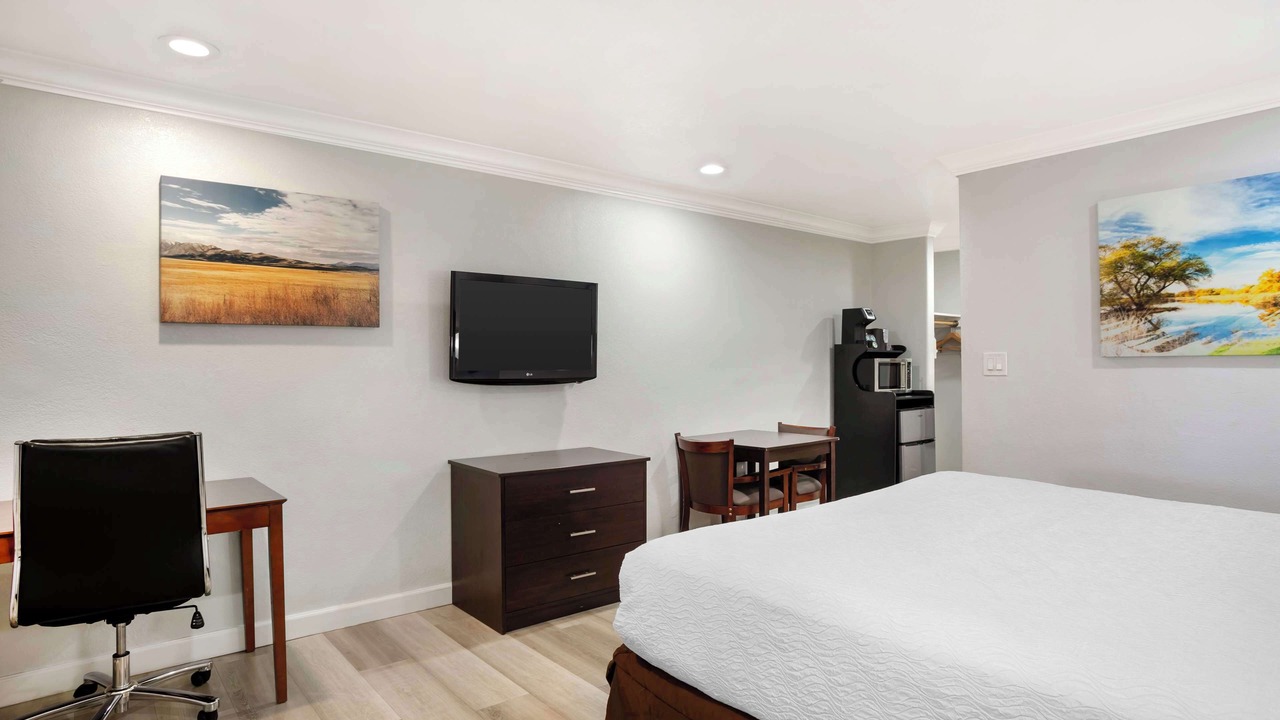 Photo of Bedroom in Merced