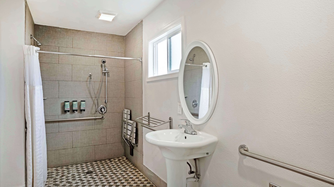 Photo of Bathroom in Merced