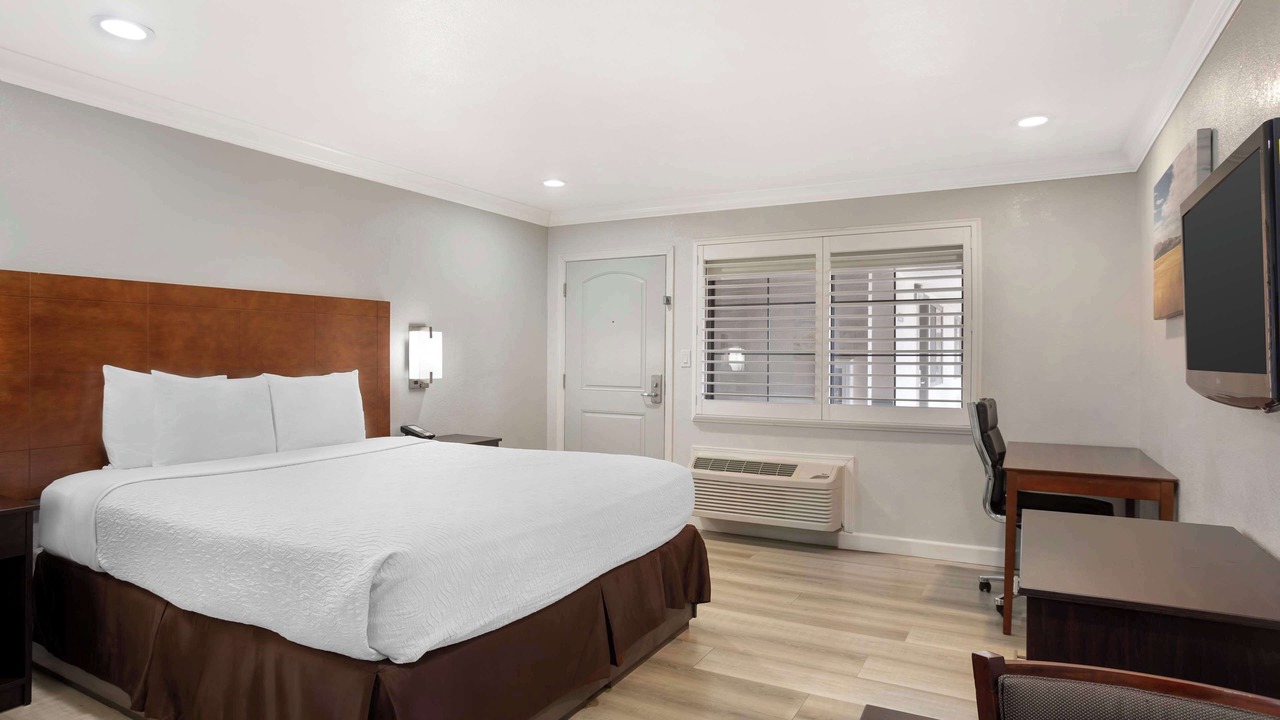 Photo of Bedroom in Merced