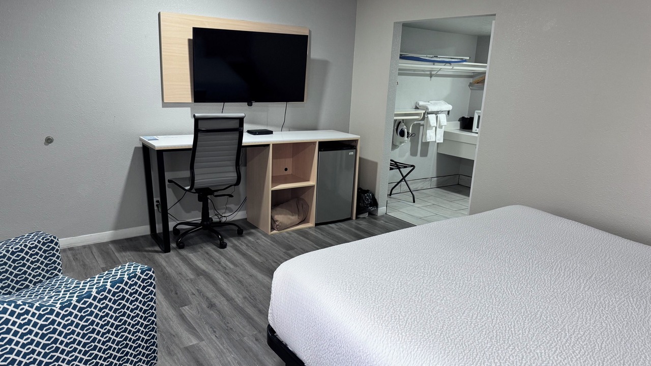 Photo of Bedroom in Benton Tract