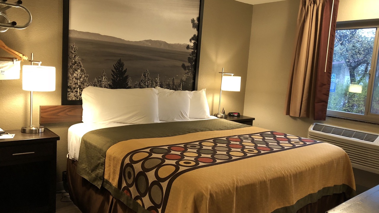 Photo of Bedroom in Enterprise