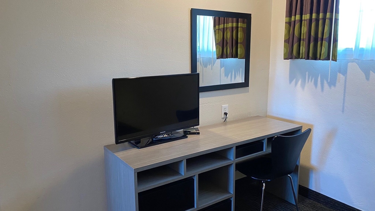 Photo of Bedroom in North Fremont Street