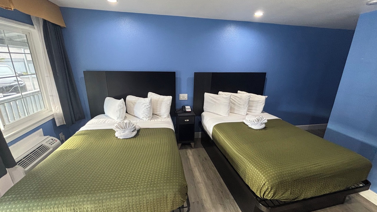 Photo of Bedroom in North Fremont Street