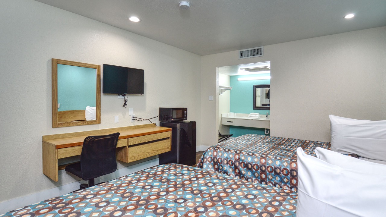 Photo of Bedroom in Buttonwillow