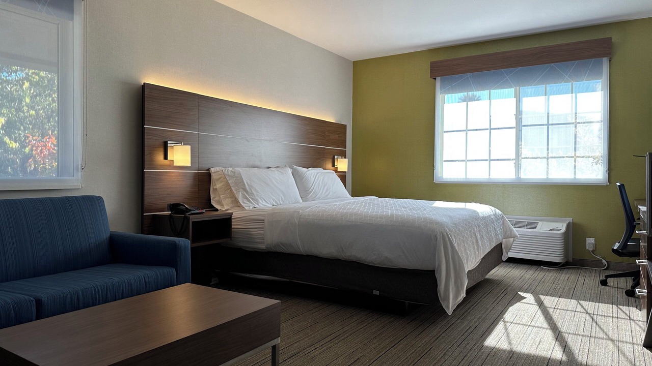 Photo of Bedroom in North Whisman
