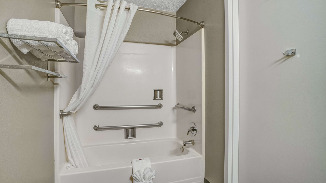 Photo of Bathroom in Santa Nella