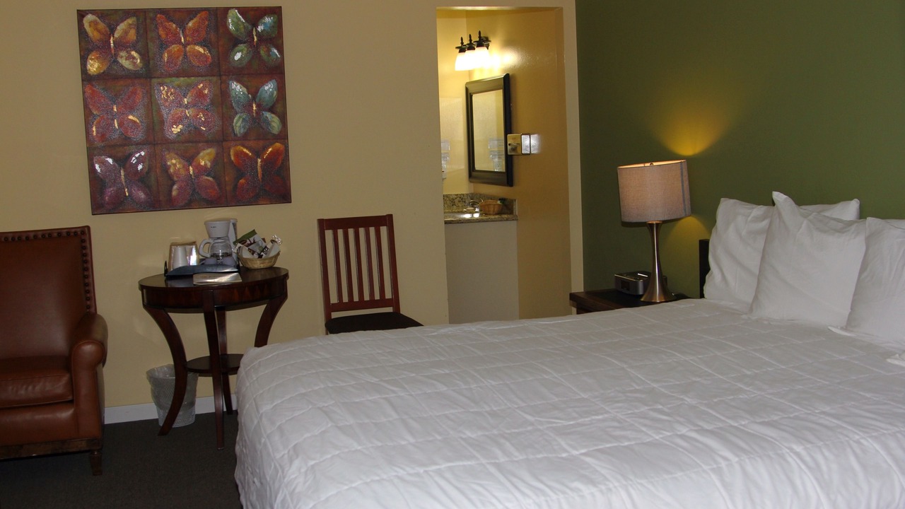 Photo of Bedroom in Lakeside Park