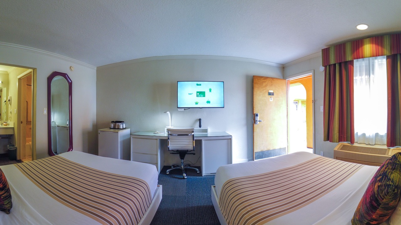 Photo of Bedroom in Marina District