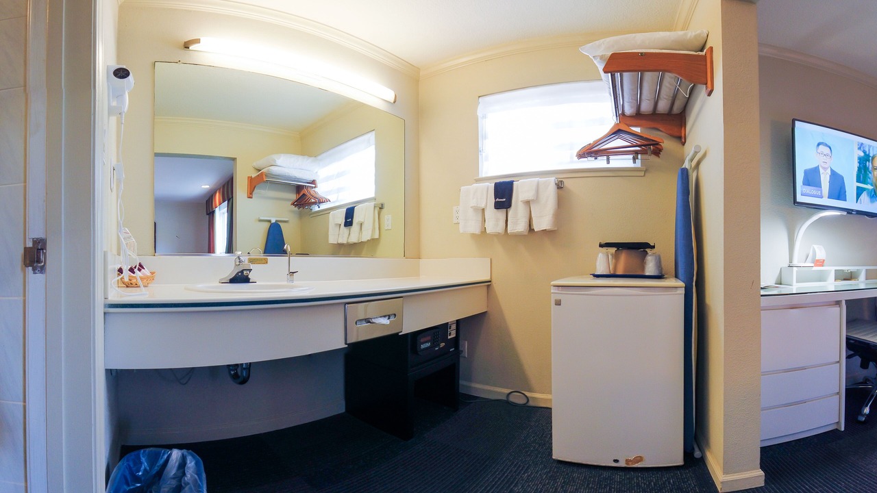 Photo of Bedroom in Marina District