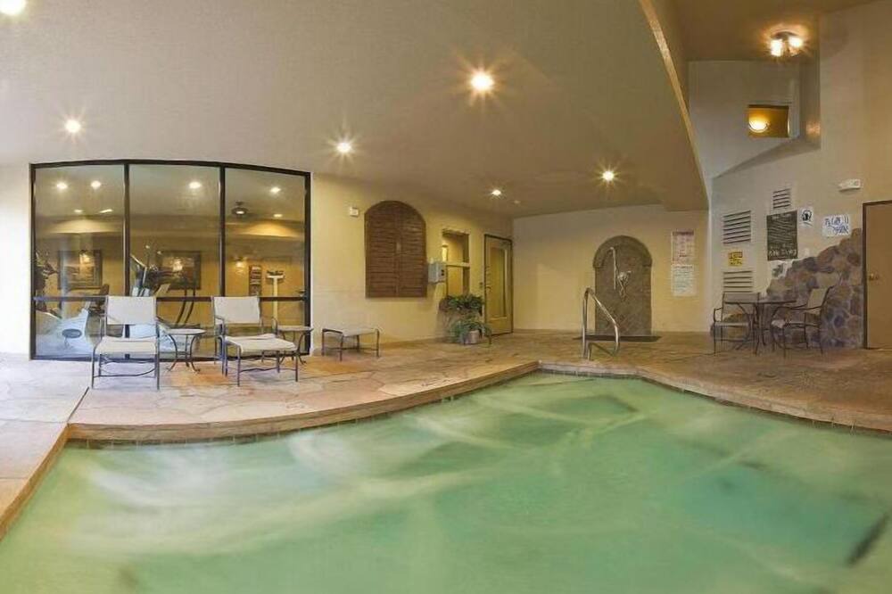 Photo of Bathroom in Marina