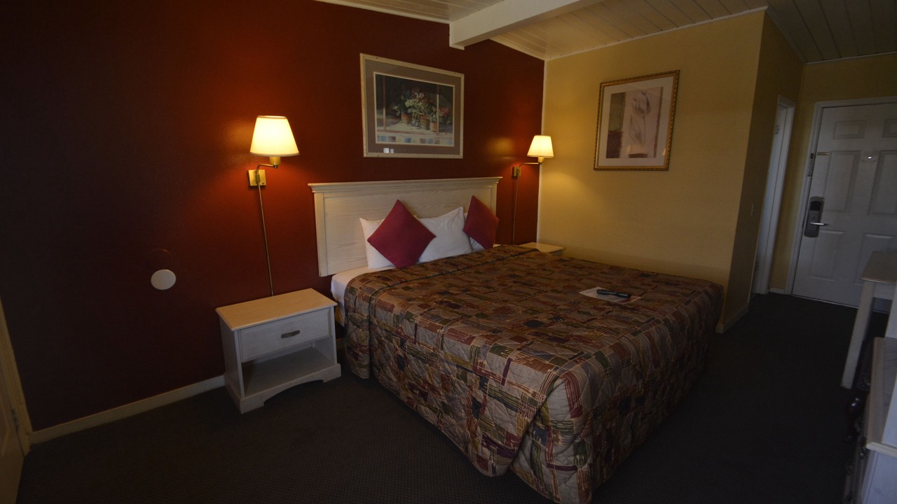 Photo of Bedroom in Red Bluff