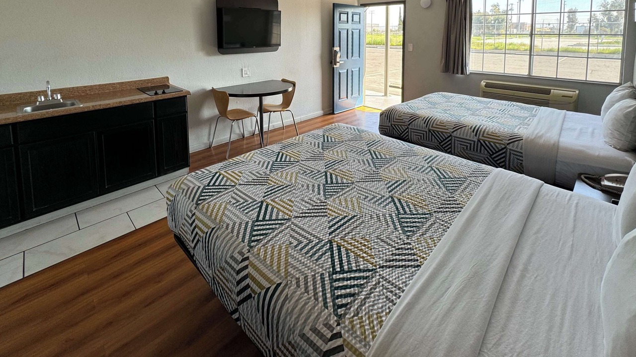 Photo of Bedroom in Delano