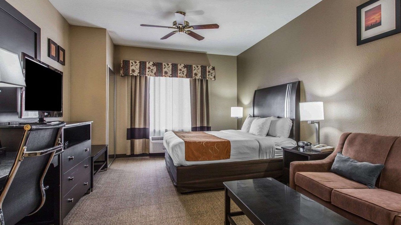 Photo of Bedroom in Bakersfield