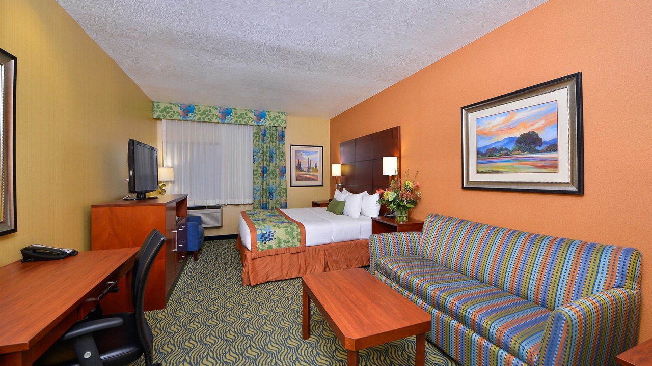Photo of Bedroom in Raisin