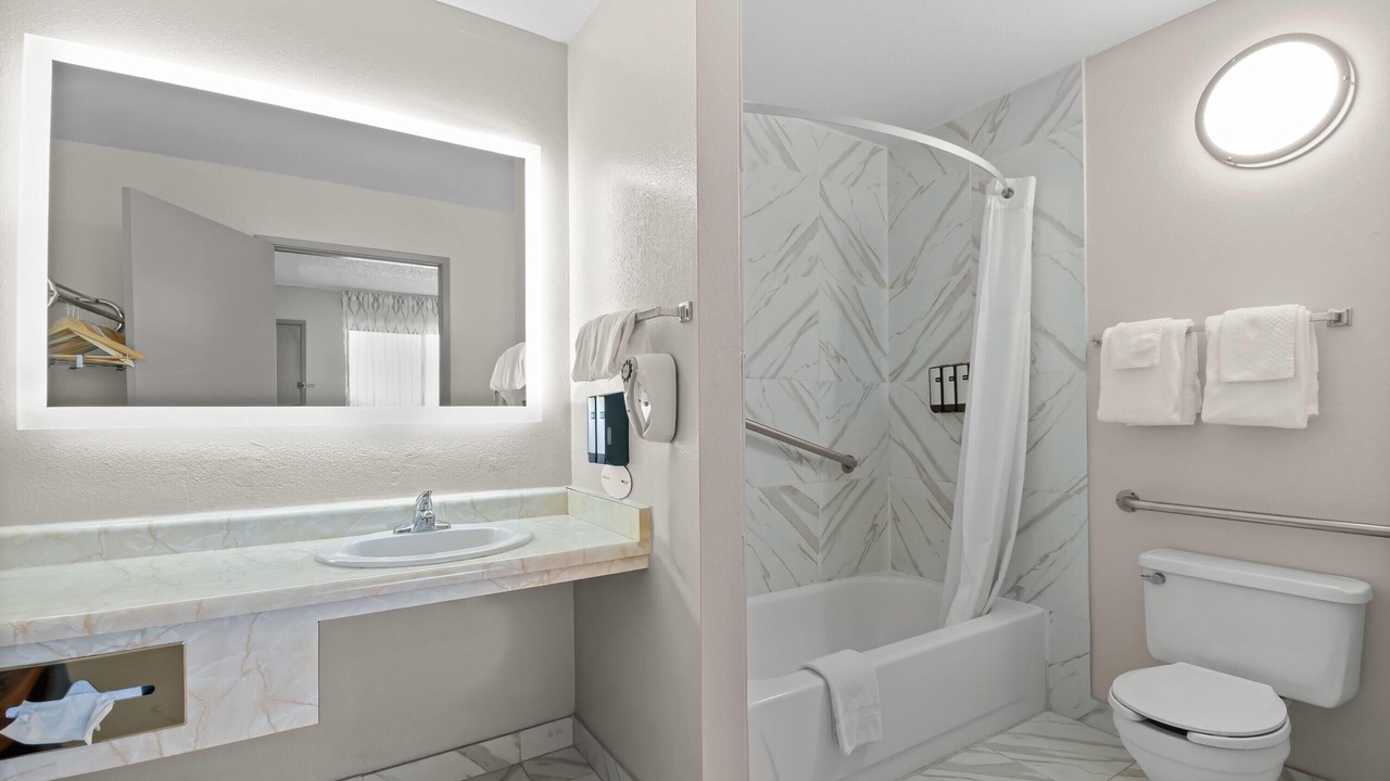Photo of Bathroom in Lost Hills
