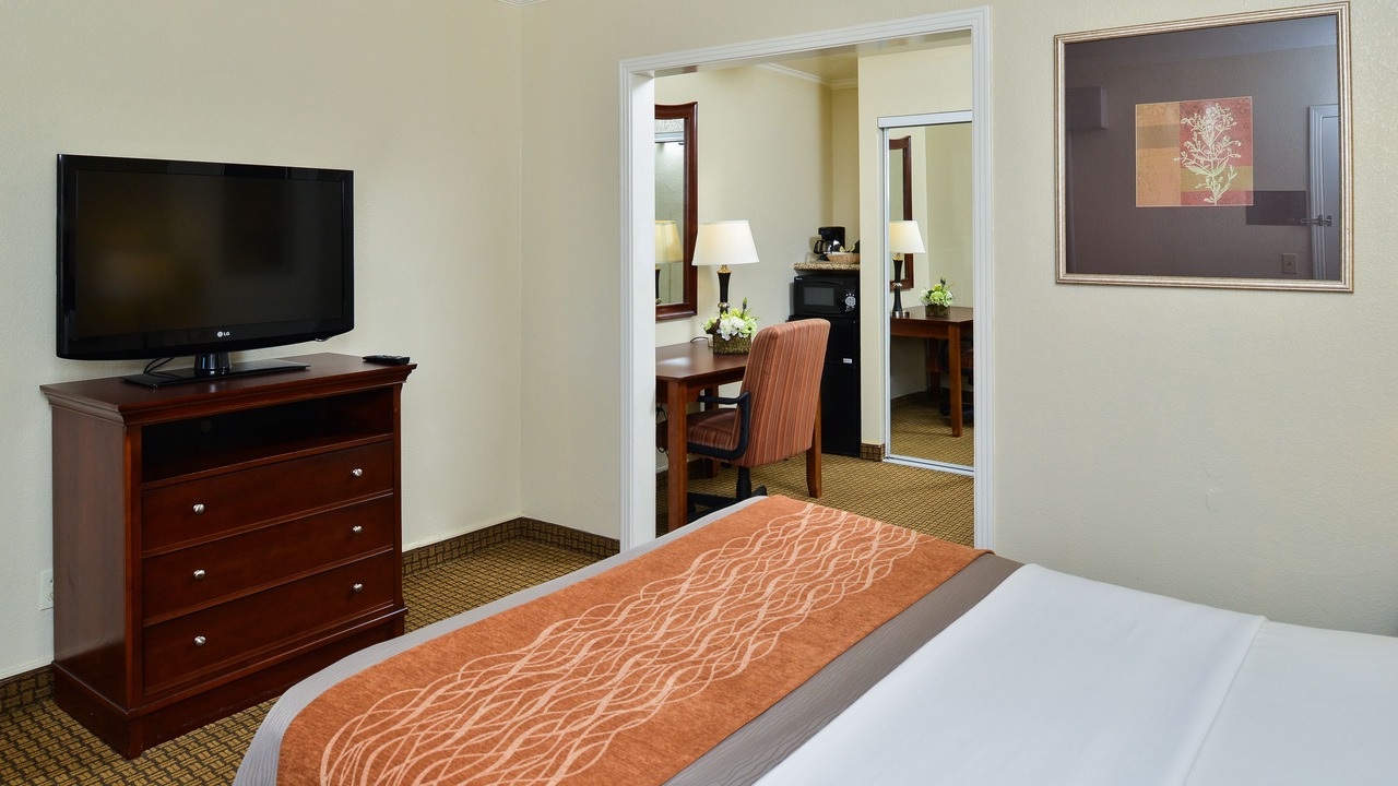 Photo of Bedroom in North Fremont Street