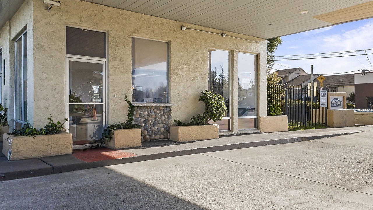 Photo of Outdoor in Hayward