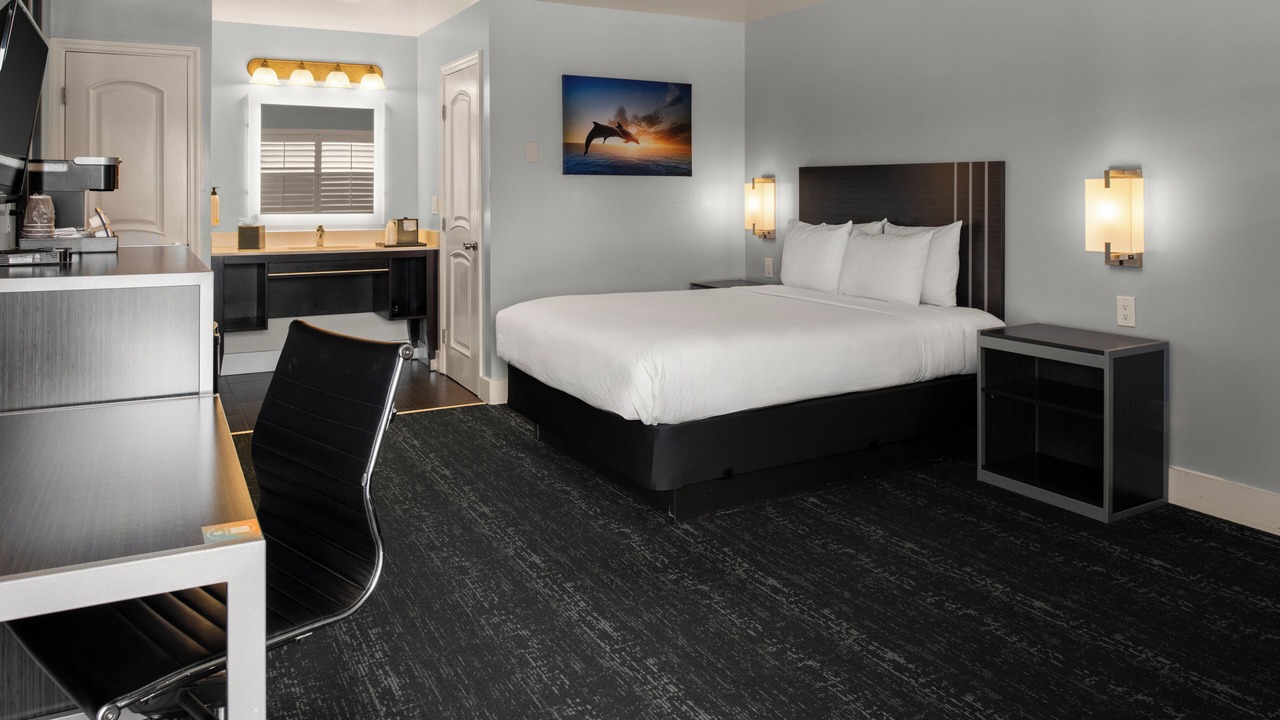Photo of Bedroom in North Fremont Street
