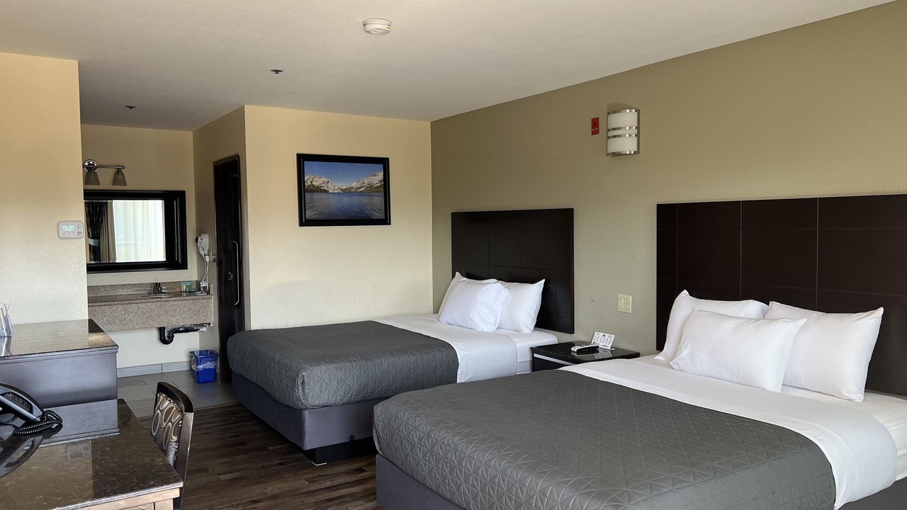 Photo of Bedroom in Oakhurst