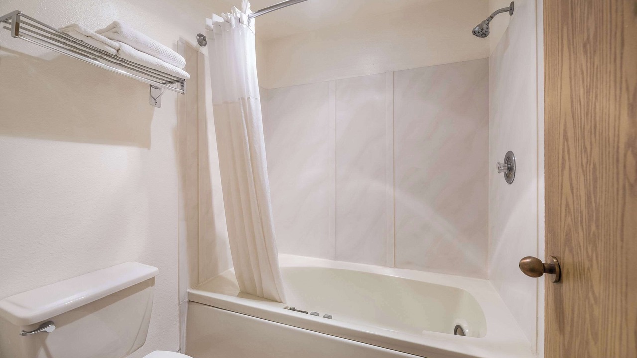 Photo of Bedroom in King City