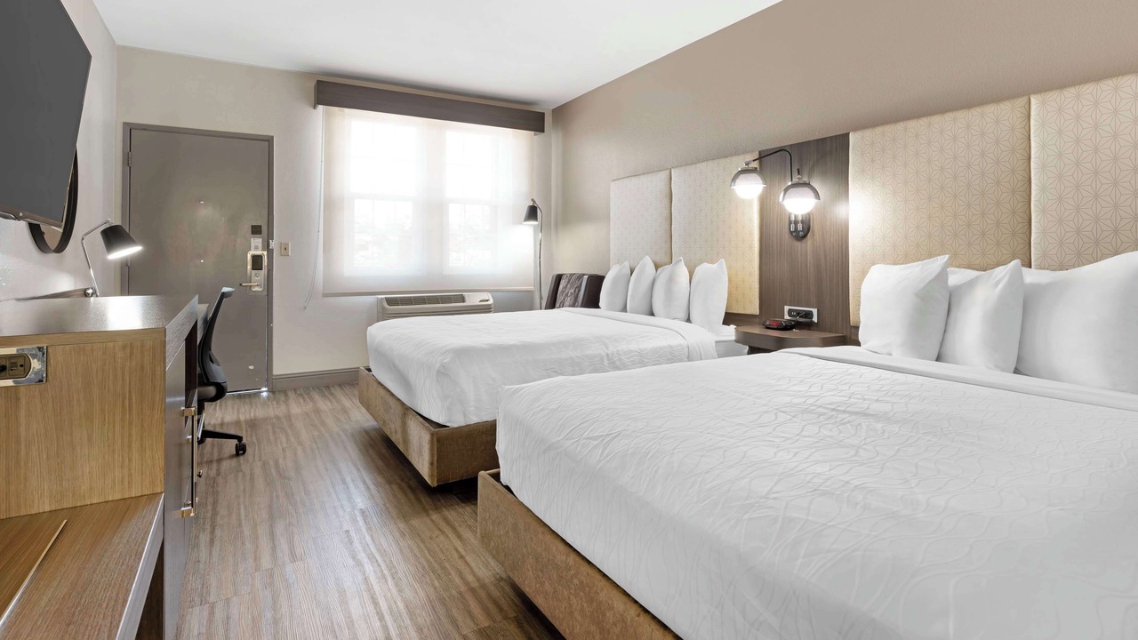 Photo of Bedroom in Marina