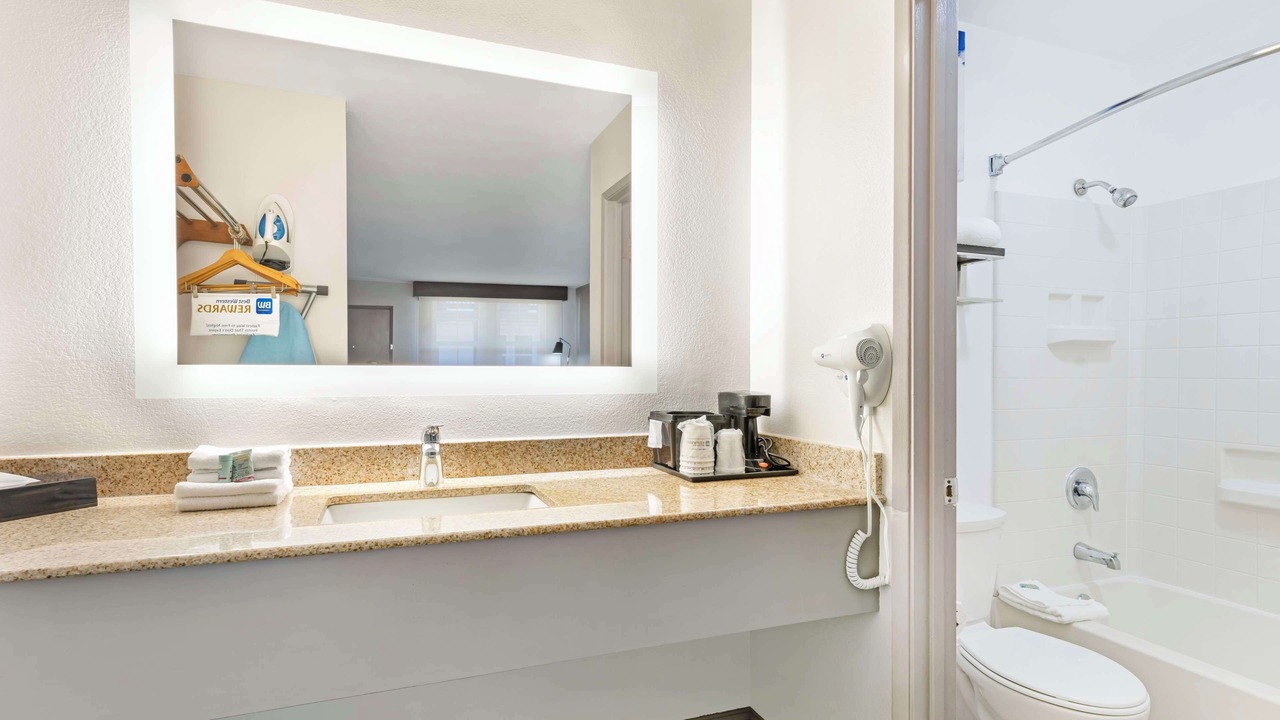 Photo of Bathroom in Marina