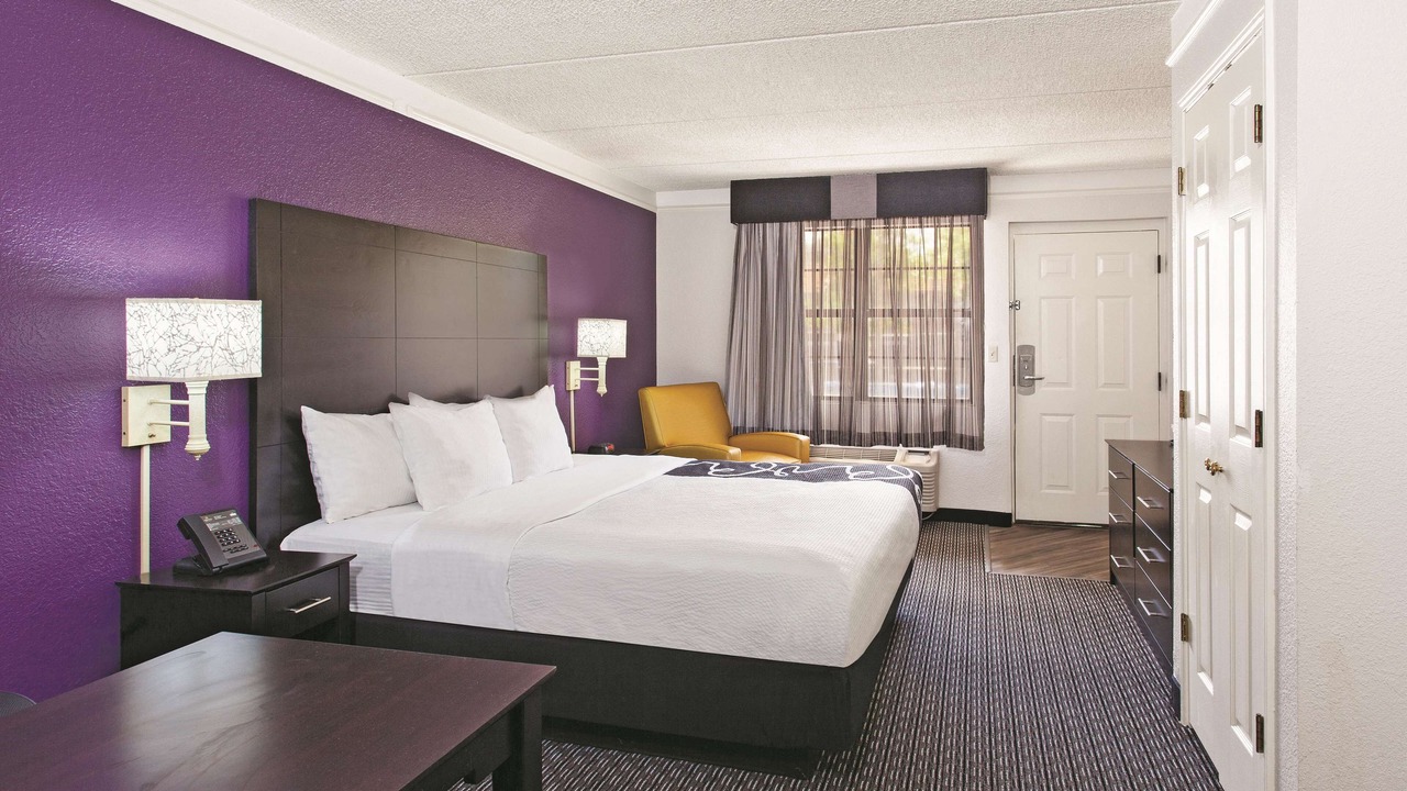 Photo of Bedroom in Downtown