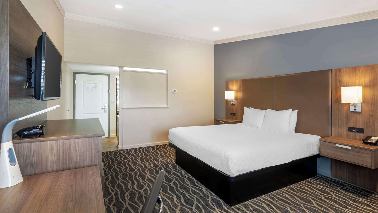 Photo of Bedroom in Downtown