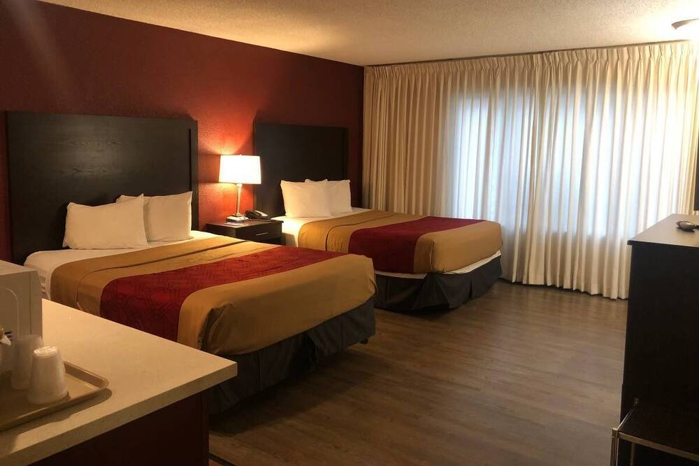 Photo of Bedroom in Raisin