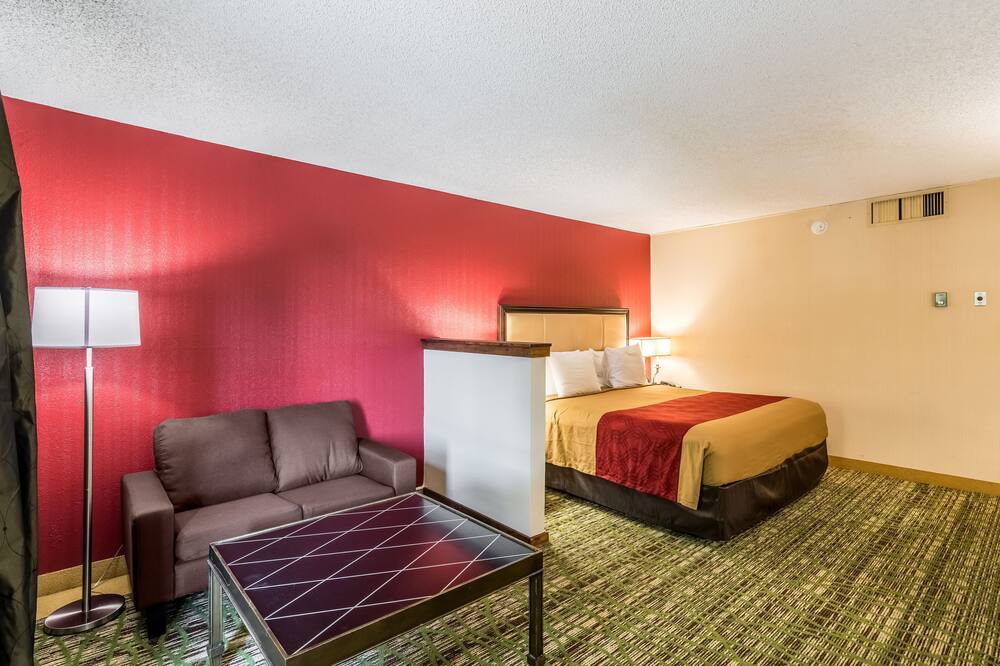 Photo of Bedroom in Raisin