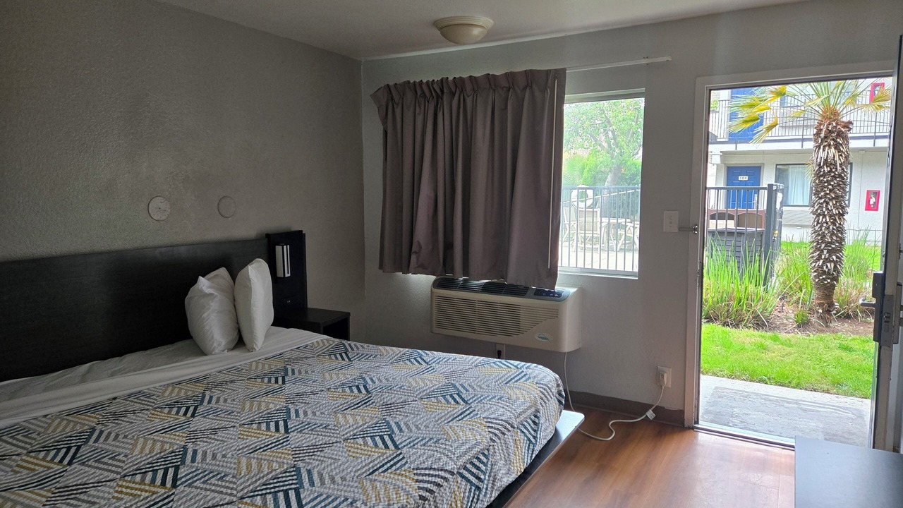 Photo of Bedroom in Tracy