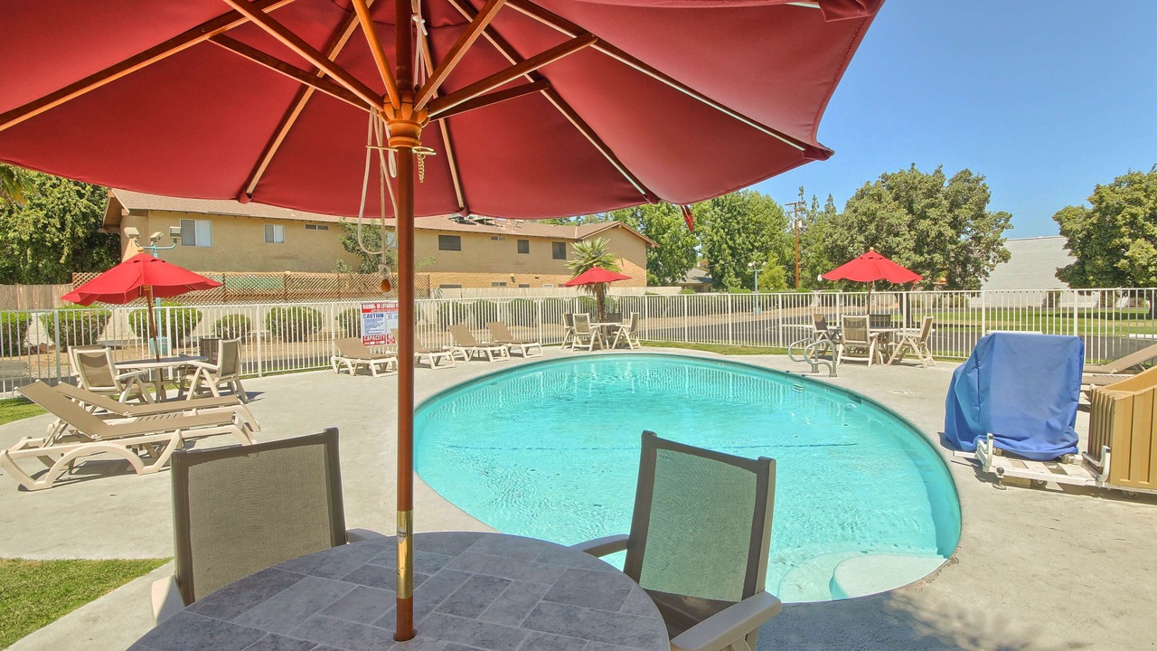 Photo of Outdoor in Raisin