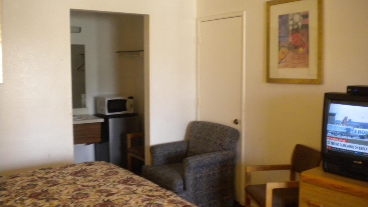 Photo of Bedroom in Wasco