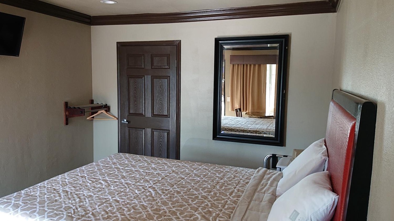 Photo of Bedroom in Santa Ana