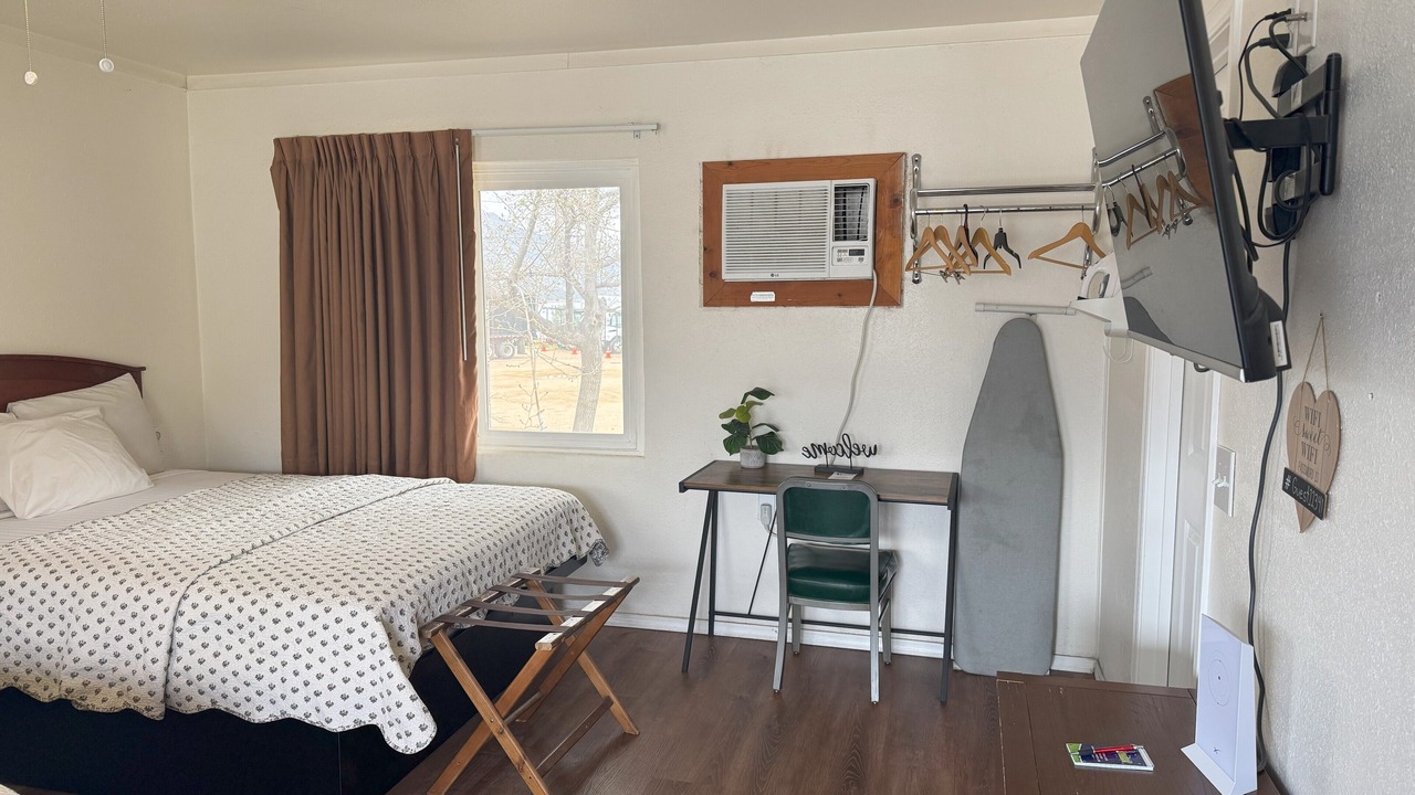 Photo of Bedroom in Wofford Heights