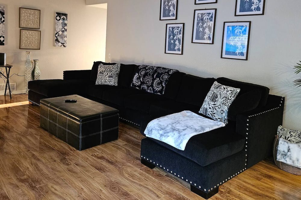 Photo of Livingroom in Orangevale