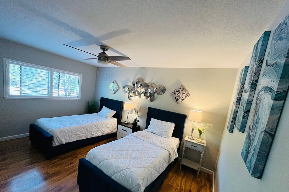 Photo of Bedroom in Orangevale