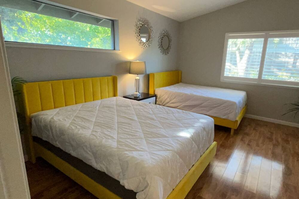 Photo of Bedroom in Orangevale