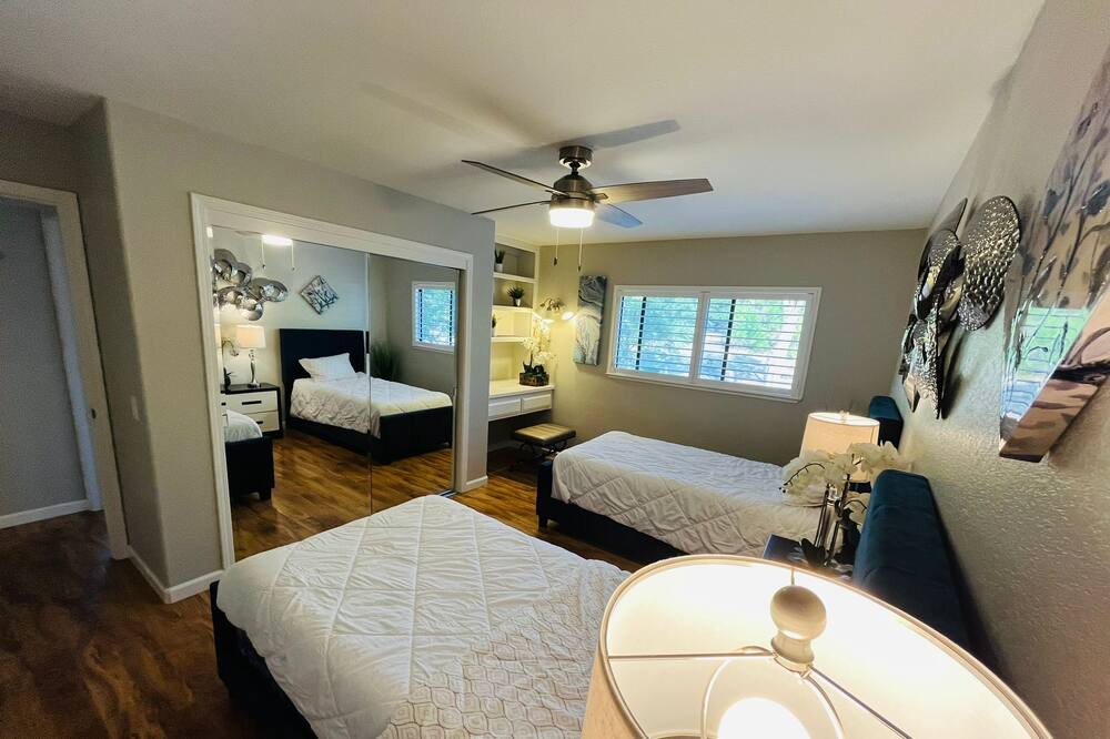 Photo of Bedroom in Orangevale