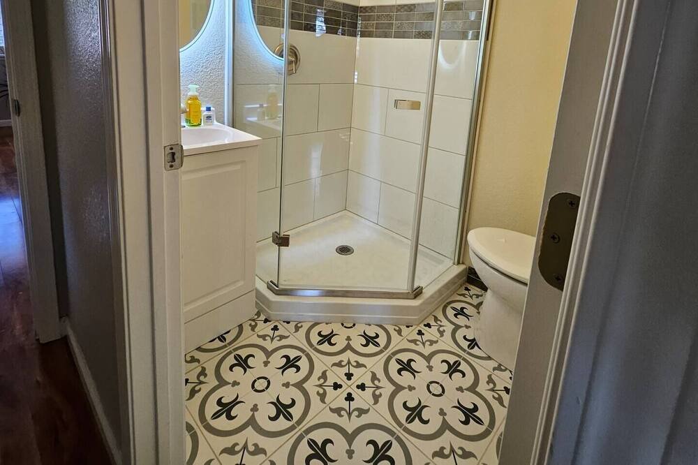 Photo of Bathroom in Orangevale